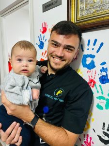 Cum schimbă vieți Marius Cătălin Grigore prin terapia ABA la Kineto Machine